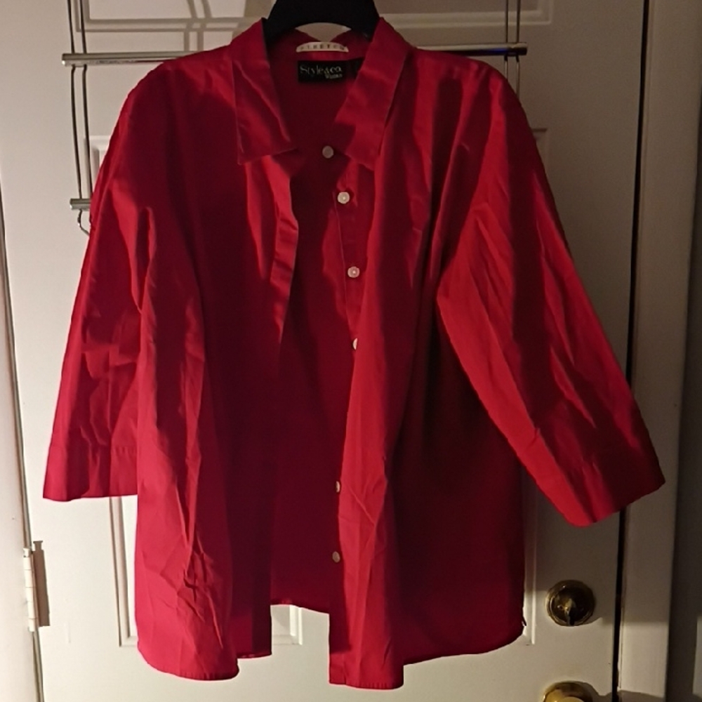 Style & CO. Woman Button-Up Shirt With 3/4 Sleeves -- Size 20W